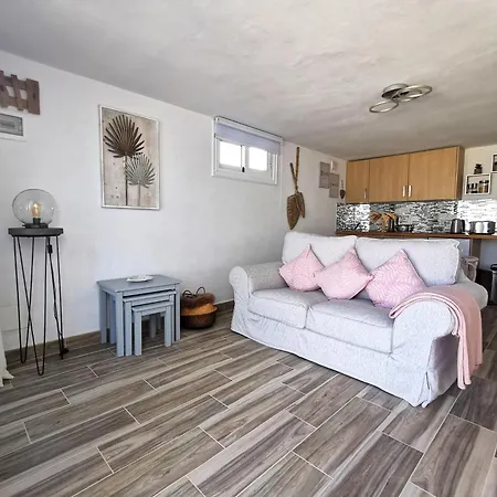 アパート Asomada Views ティアス